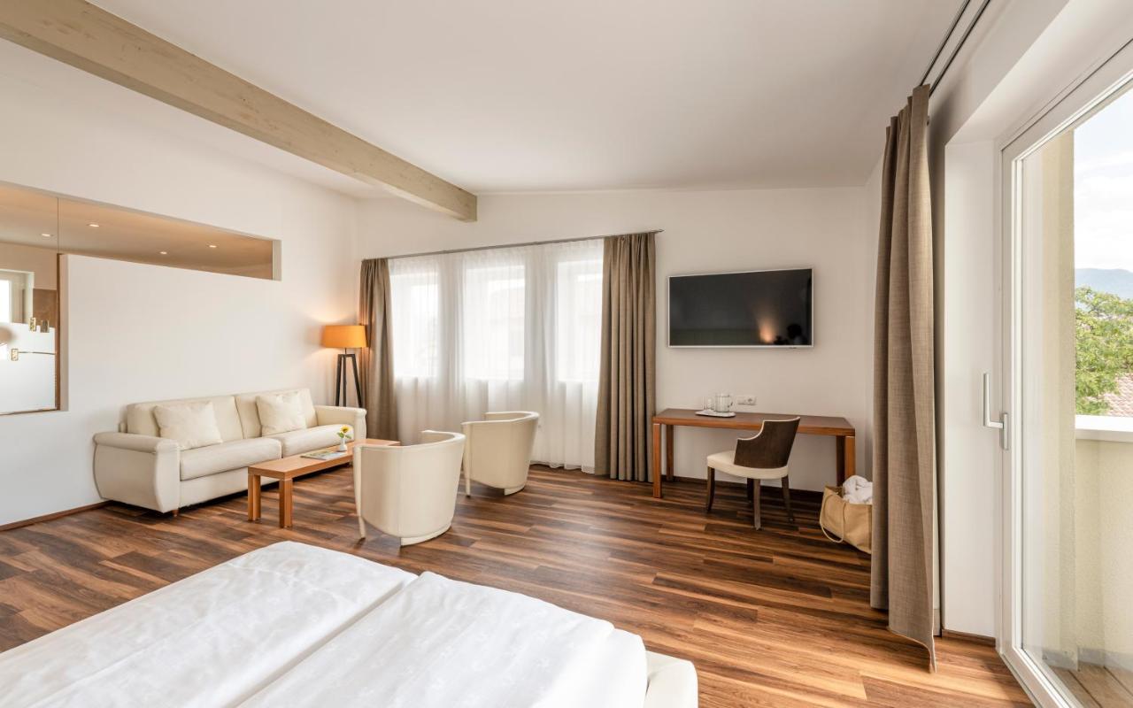 Hotel Mandelhof Eppan an der Weinstraße Exteriör bild