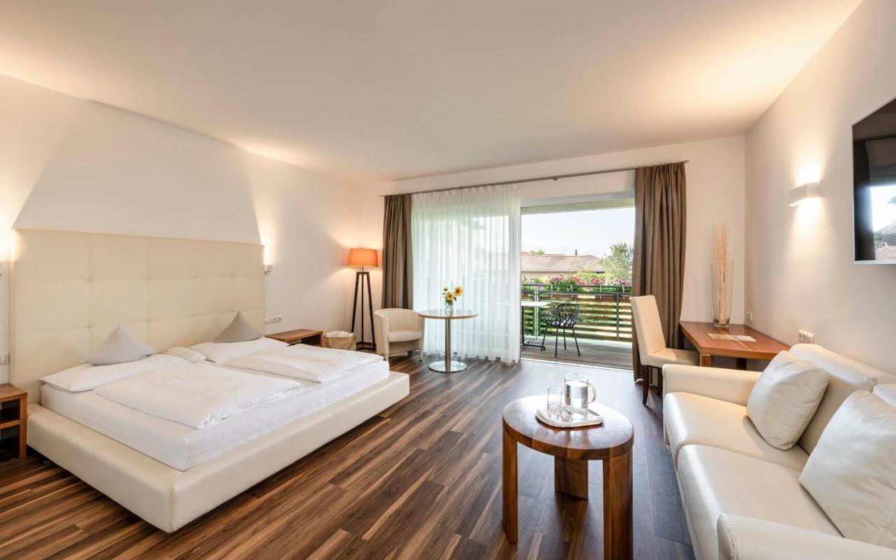 Hotel Mandelhof Eppan an der Weinstraße Exteriör bild