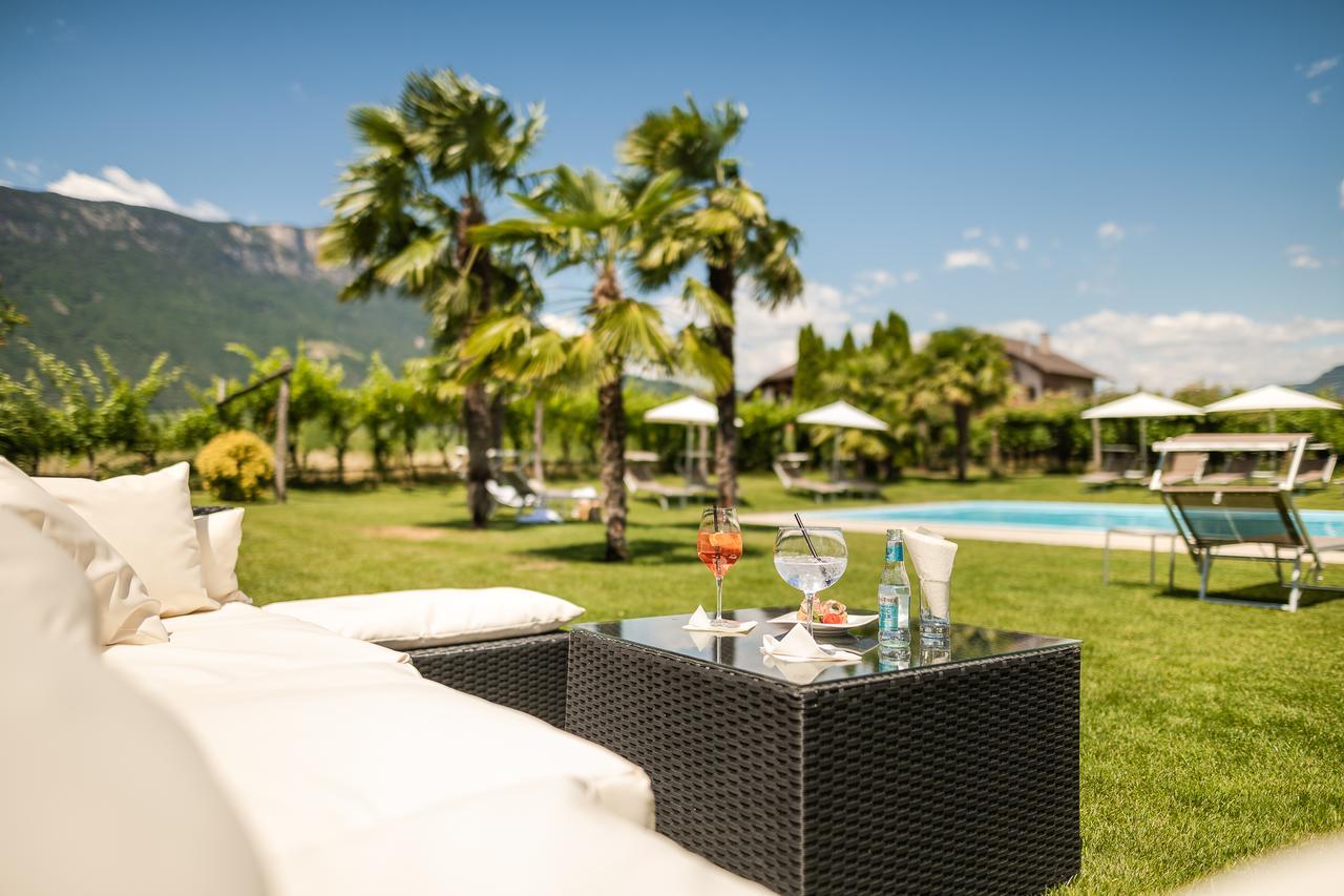 Hotel Mandelhof Eppan an der Weinstraße Exteriör bild