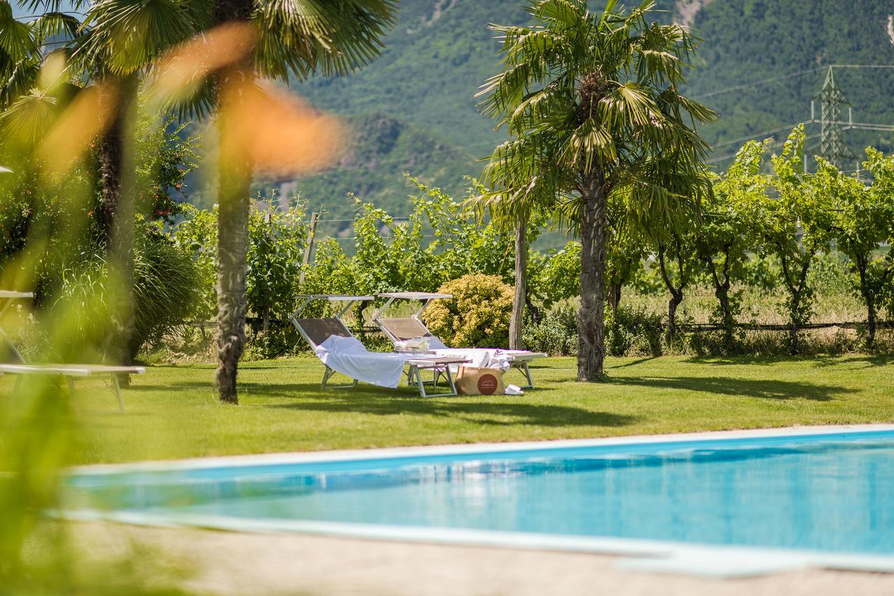 Hotel Mandelhof Eppan an der Weinstraße Exteriör bild
